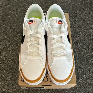 Nike Court Legacy
